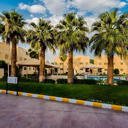Boudl Al Malaz Aparthotel Рияд Екстериор снимка