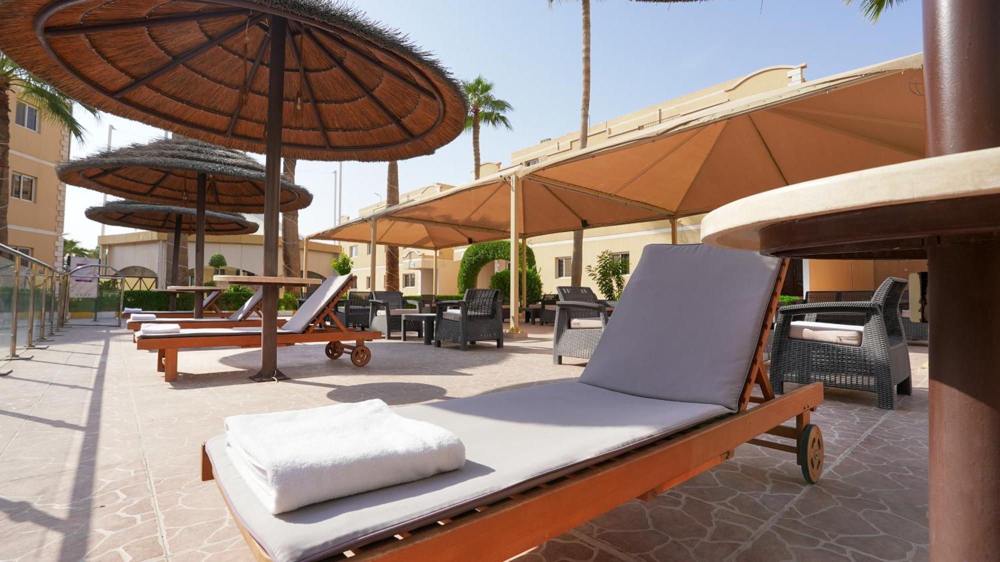 Boudl Al Malaz Aparthotel Рияд Екстериор снимка